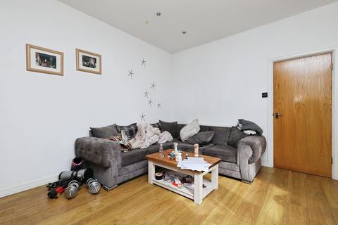 3 bedroom terraced house for sale, Springfield Road, Leeds, LS20