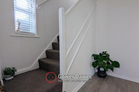 3 bedroom end of terrace house for sale, Cowper Avenue, Tilbury