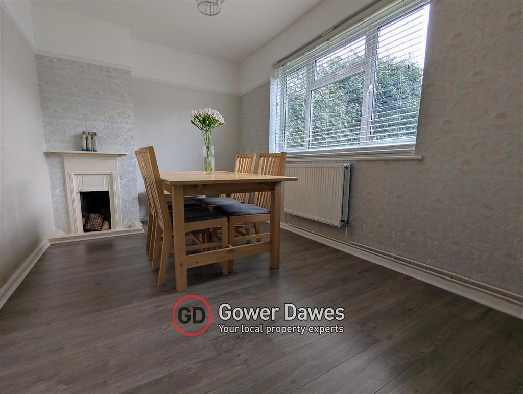 Dining Room / fourth