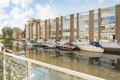 4 bedroom house for sale, Fairways, Teddington TW11