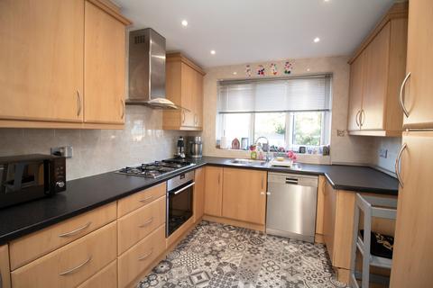4 bedroom semi-detached house for sale, Edgwarebury Gardens, Edgware, HA8