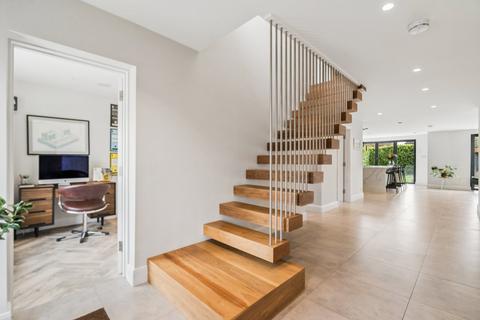 4 bedroom detached house for sale, Cross Lanes, Chalfont St Peter SL9
