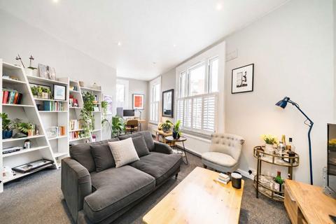 1 bedroom flat for sale, Boundaries Road, London SW12
