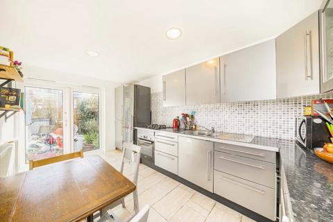 2 bedroom house for sale, Evesham Walk, London SW9