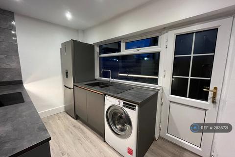 2 bedroom terraced house to rent, Liverpool Road, Eccles, Manchester, M30