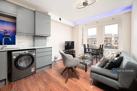 3 bedroom flat to rent, Aberdour Road, Ilford, IG3