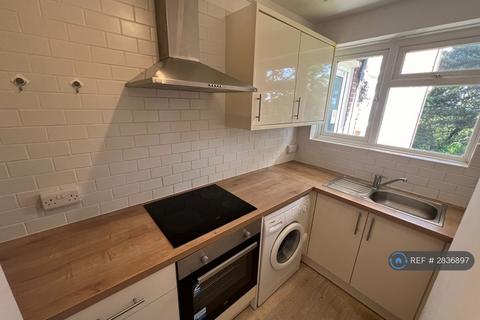 2 bedroom flat to rent, Magnolia House, Bournemouth, BH10