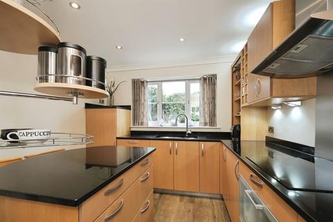 4 bedroom detached house for sale, Greenwich Park Close, West Bridgford, Nottingham