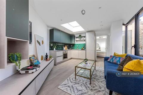undefined, Southwell Grove Road, London, E11
