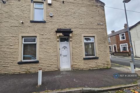 3 bedroom end of terrace house to rent, Irwell Street, Burnley, BB12