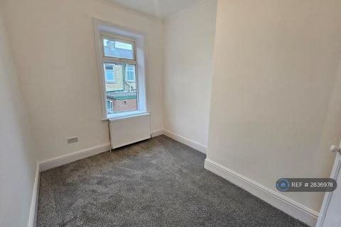 3 bedroom end of terrace house to rent, Irwell Street, Burnley, BB12