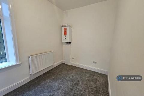 3 bedroom end of terrace house to rent, Irwell Street, Burnley, BB12