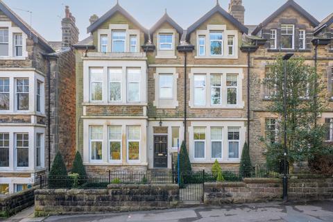 undefined, Harlow Moor Drive, Harrogate, HG2