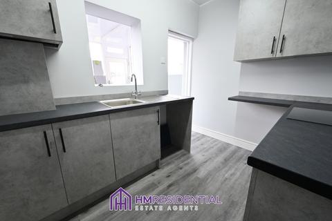 2 bedroom terraced house to rent, Nursery Lane, Gateshead NE10