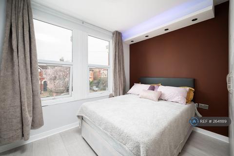 1 bedroom flat to rent, Aberdour Road, Ilford, IG3