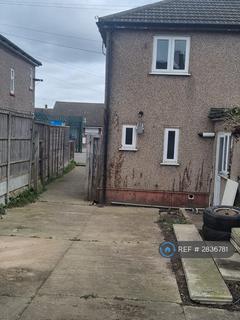 1 bedroom in a house share to rent, Ottawa Road, Tilbury, RM18