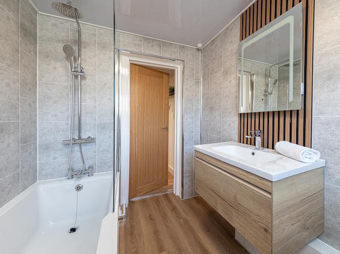 Shower Room/WC