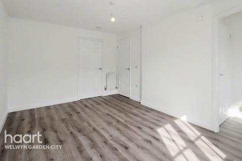 3 bedroom end of terrace house for sale, Nimrod Drive, Hatfield