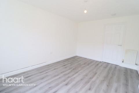 undefined, Nimrod Drive, Hatfield