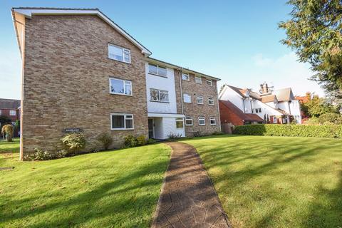 2 bedroom flat to rent, Woodfield Lane, Ashtead, KT21