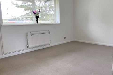 2 bedroom flat to rent, Woodfield Lane, Ashtead, KT21