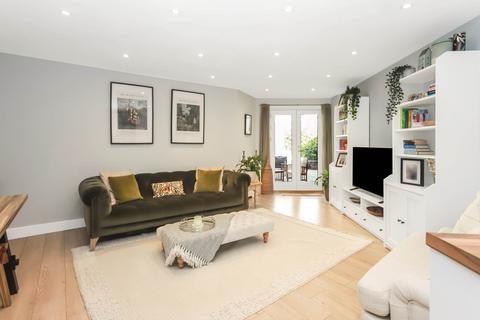 2 bedroom apartment for sale, Brookside Court, Brook Street