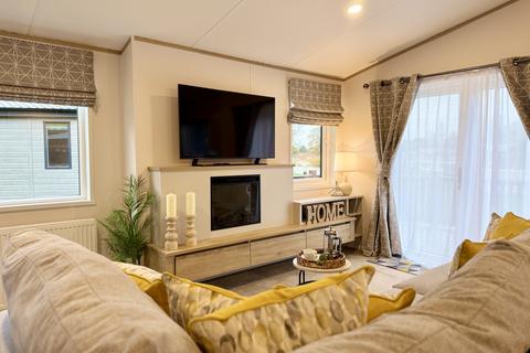 2 bedroom lodge for sale, York YO42