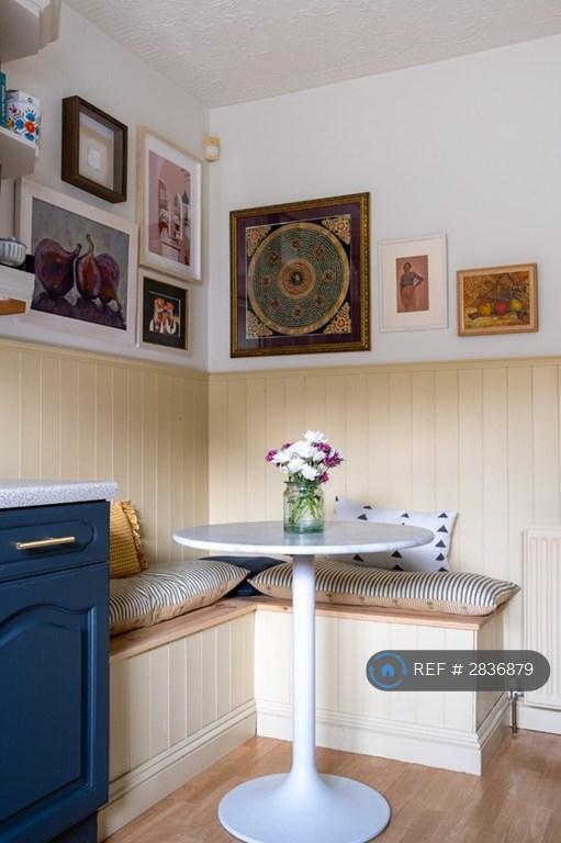 Kitchen / Breakfast Nook