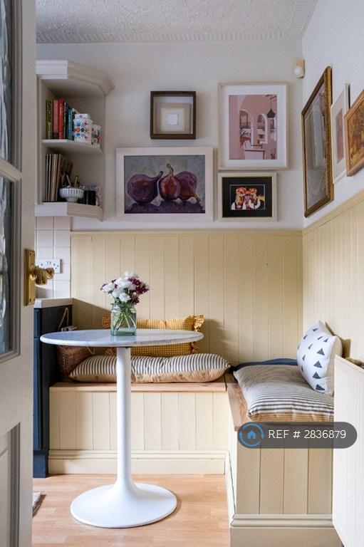 Kitchen / Breakfast Nook