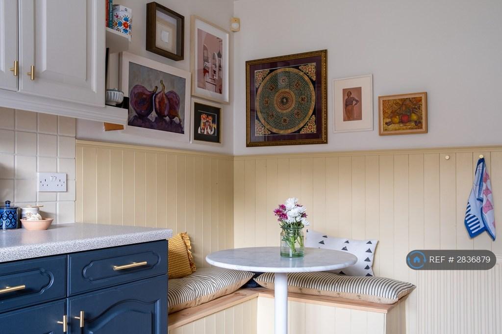 Kitchen / Breakfast Nook