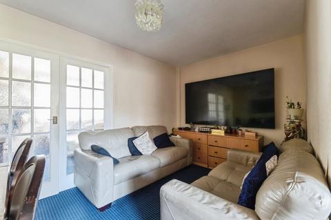 3 bedroom terraced house for sale, Cheriton Avenue, Ilford, IG5