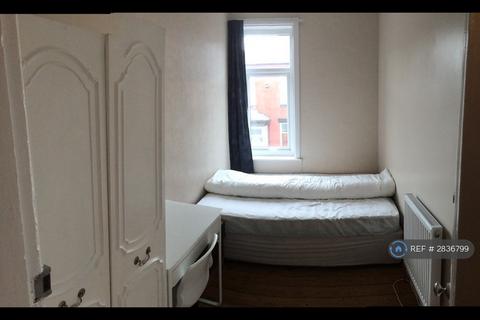 4 bedroom terraced house to rent, Brailsford Rd, Fallowfield, M14