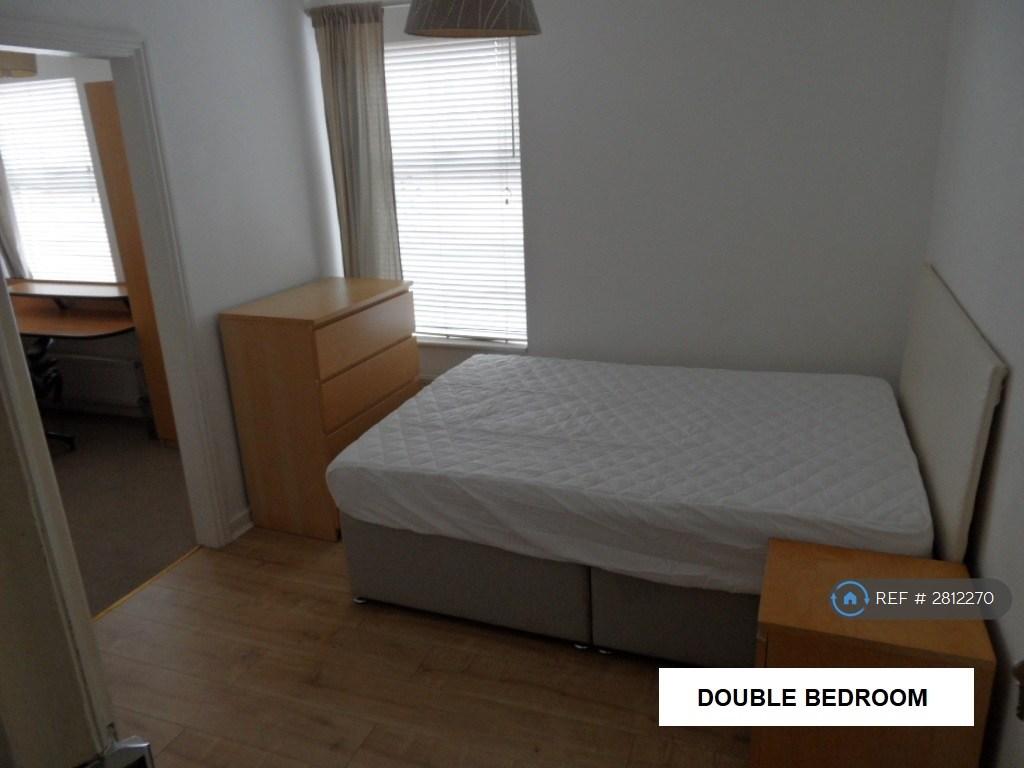 Bedroom 1 With Annex