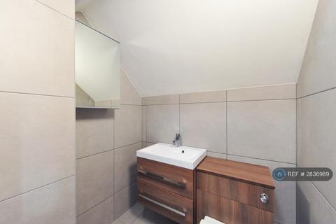 undefined, Bridgefield Road, Sutton, SM1
