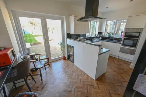 4 bedroom semi-detached house for sale, Wimborne Road West, Wimborne, BH21