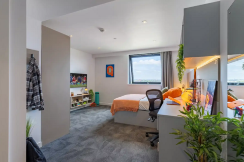 undefined, Superior Apartment True, Salford, M50