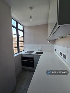 1 bedroom flat to rent, Balham High Road, London, SW17
