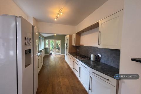 undefined, Chesnut Avenue, Hull, HU5