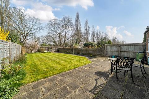 3 bedroom semi-detached house for sale, Hampden Drive,  Kidlington,  OX5