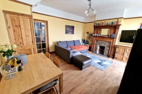 2 bedroom terraced house for sale, Southend Lane, London, SE6