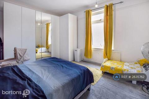 2 bedroom terraced house to rent, Lord St, Rotherham, S65