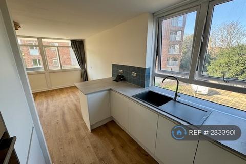 1 bedroom flat to rent, Standlake Point, London, SE23