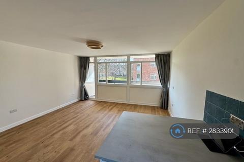 1 bedroom flat to rent, Standlake Point, London, SE23