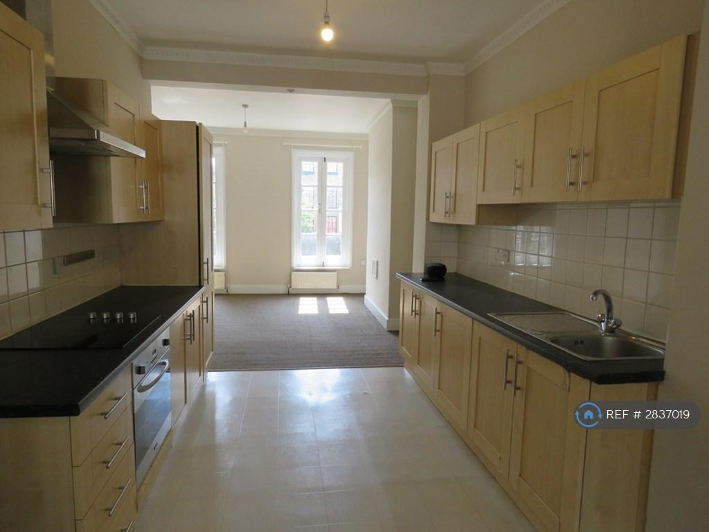 Fitted Kitchen