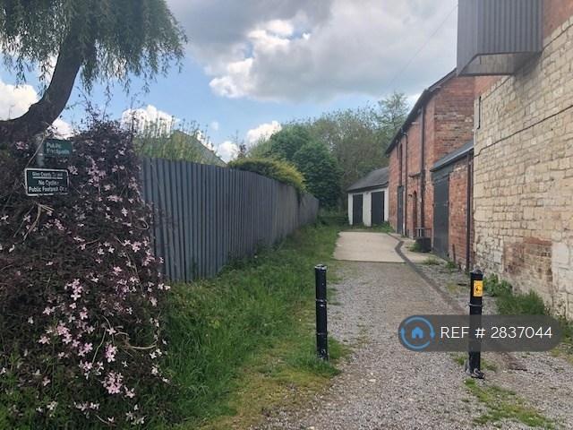 Walks Directly Outside Property