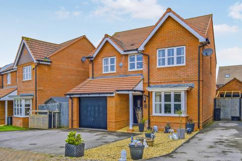 4 bedroom detached house for sale, Witan Drive, Amesbury, Salisbury