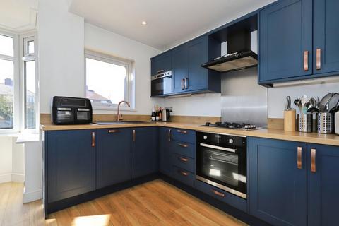 3 bedroom semi-detached house for sale, Crathorne Avenue, WOLVERHAMPTON, West Midlands, WV10