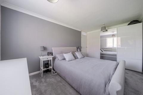 3 bedroom terraced house for sale, Woodhall Way, Hampshire PO15