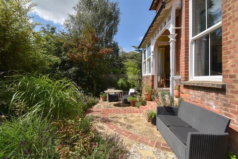 4 bedroom semi-detached house for sale, Springfield Road, St. Leonards-On-Sea