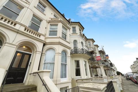 Studio to rent, St. Aubyns, Hove, BN3